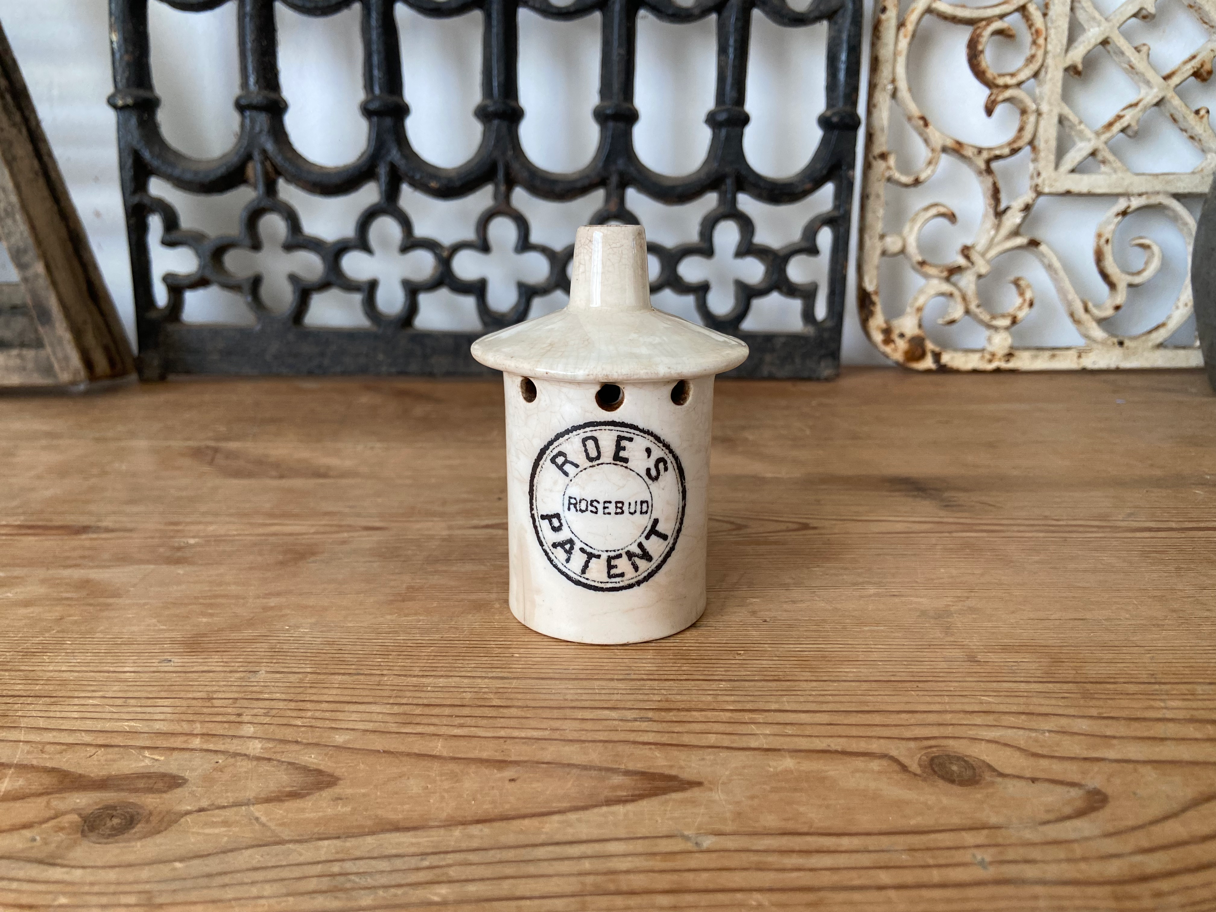 Roe’s Rosebud Patent white ironstone pie funnel