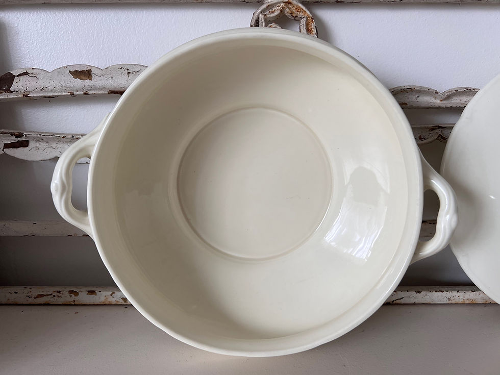 Thumbnail: Royal Doulton lidded serving dish