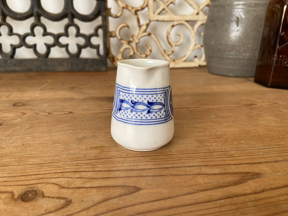 Thumbnail: Great Northern Railway Company blue transfer creamer