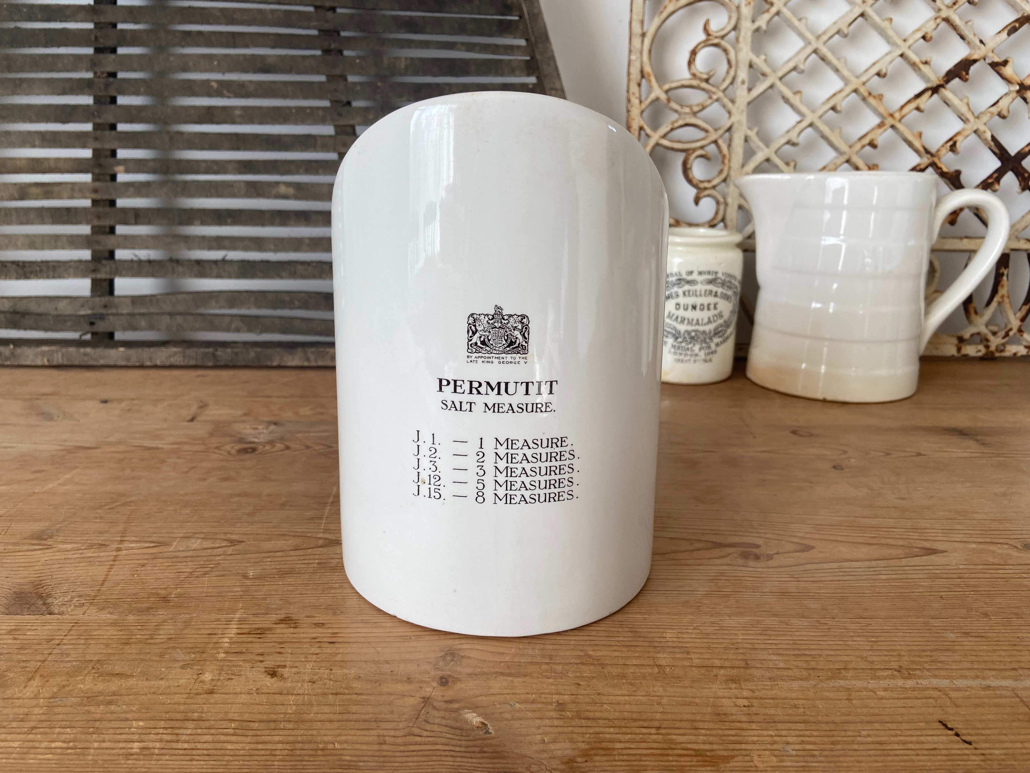 Permutit Salt Measure scoop - Royal Doulton