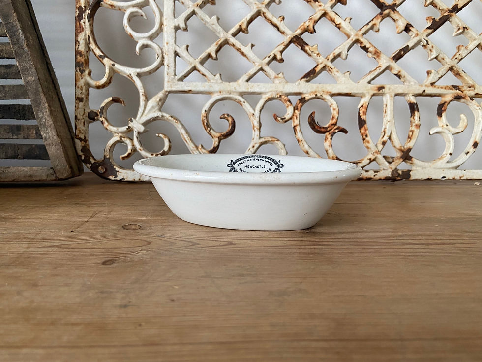 Thumbnail: New South Wales ironstone pie dish