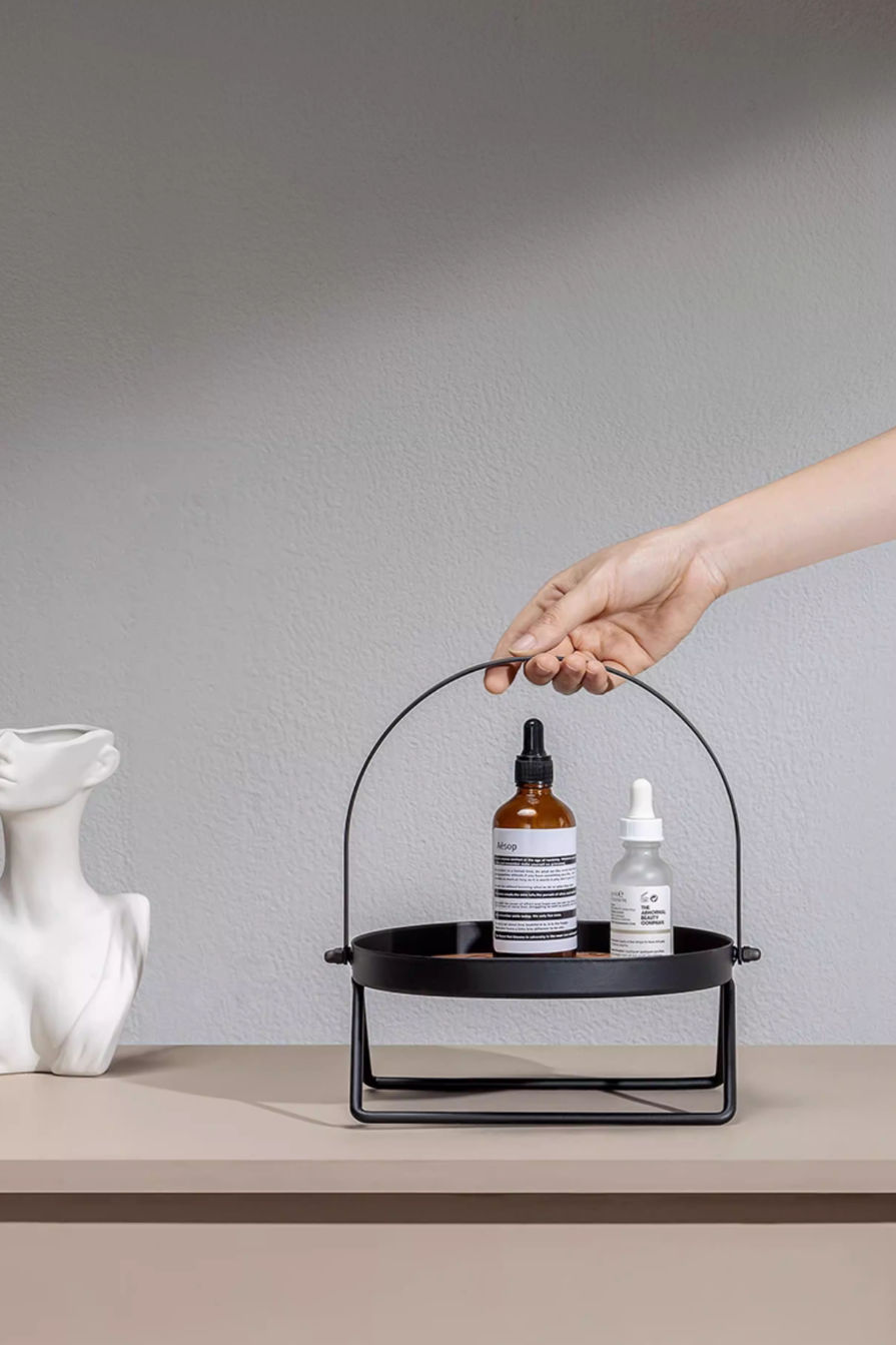 Thumbnail: Single-Tiered Arc Tray