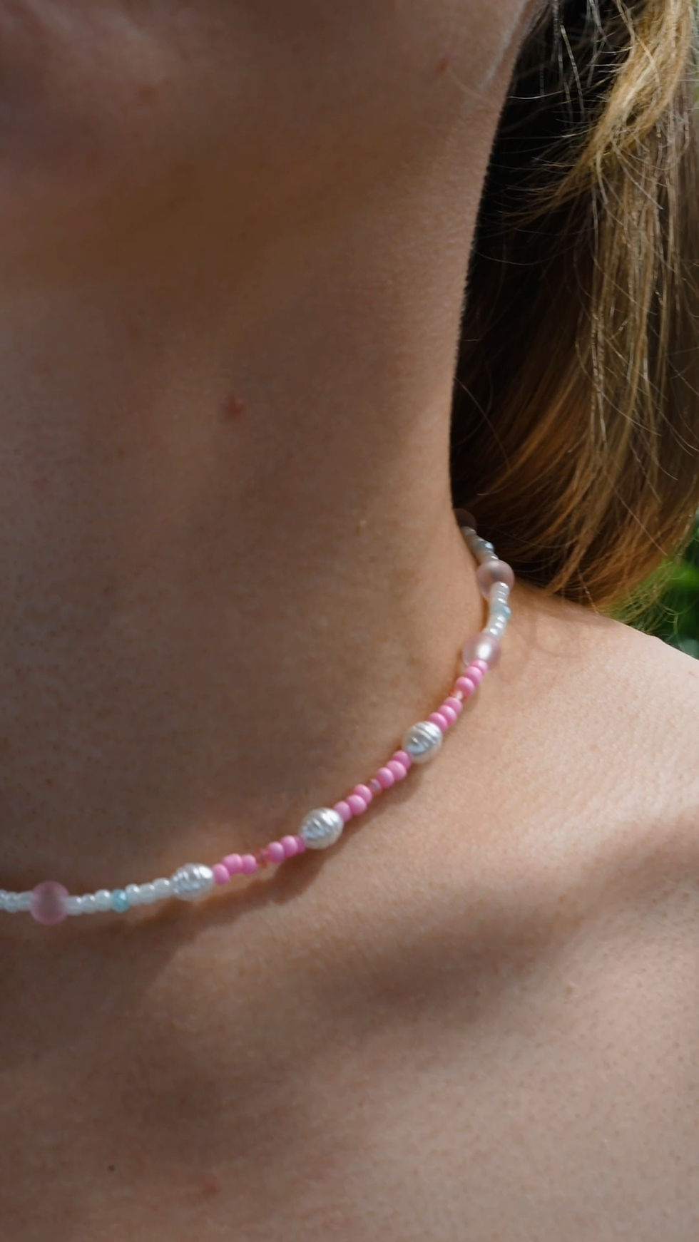 Thumbnail: Minimal Kette Rosa weiß