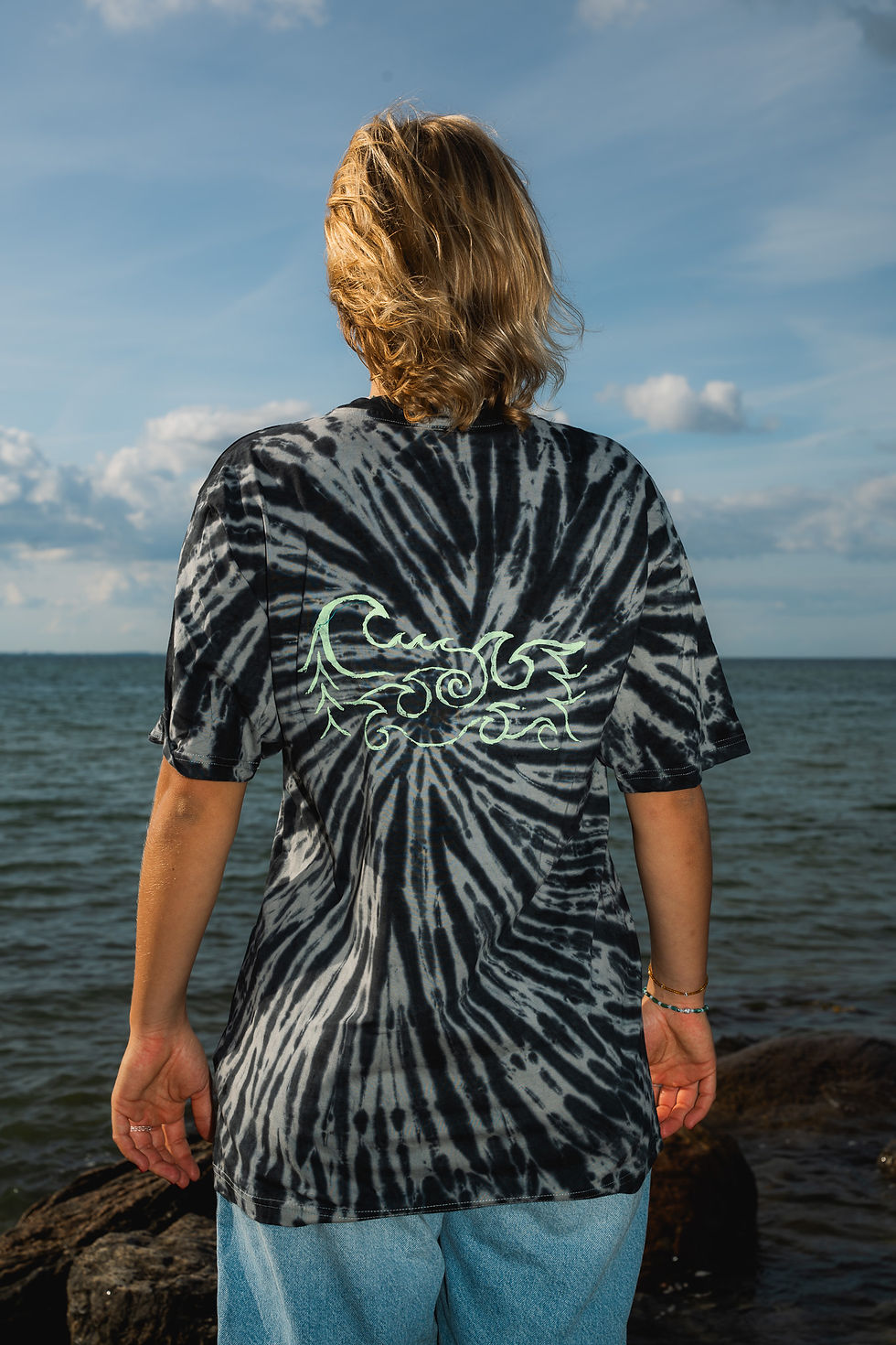 Thumbnail: Mermaid Oversize Unisex T-shirt Batik