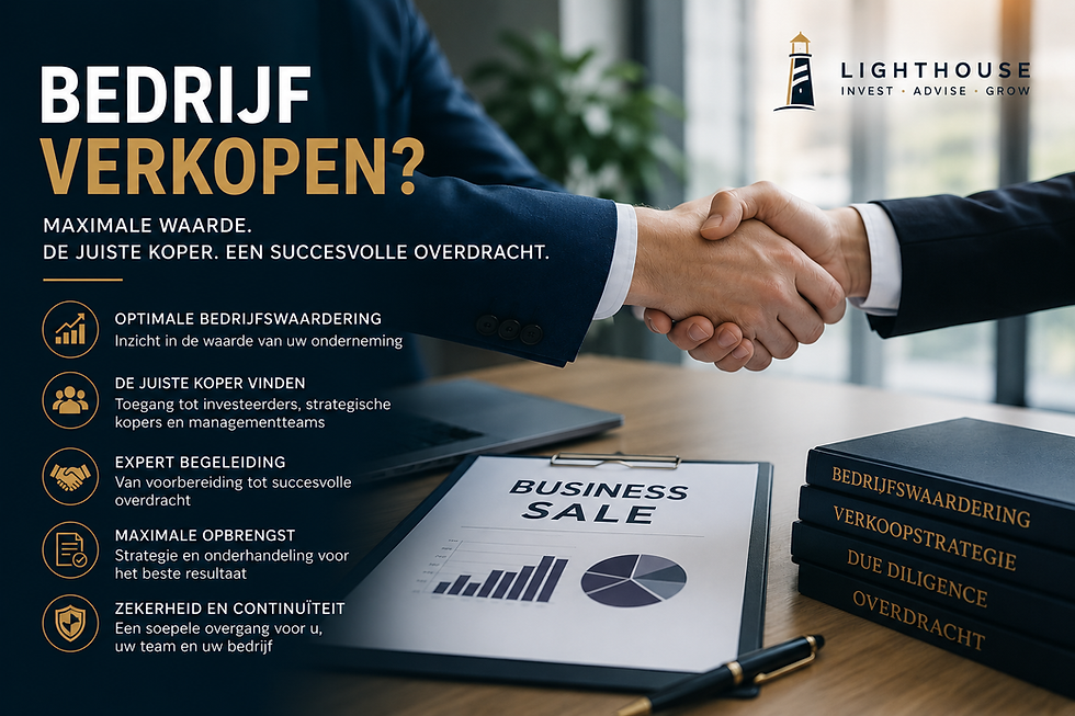 Zakelijke handdruk in kantoor met teksten Bedrijf verkopen? en Business Sale; Lighthouse-logo, documenten en boeken.