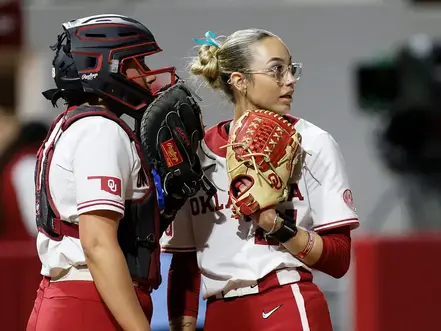 NBA Commissioner Adam Silver’s Standing Ovation for Former OU Softball Star Goes Viral