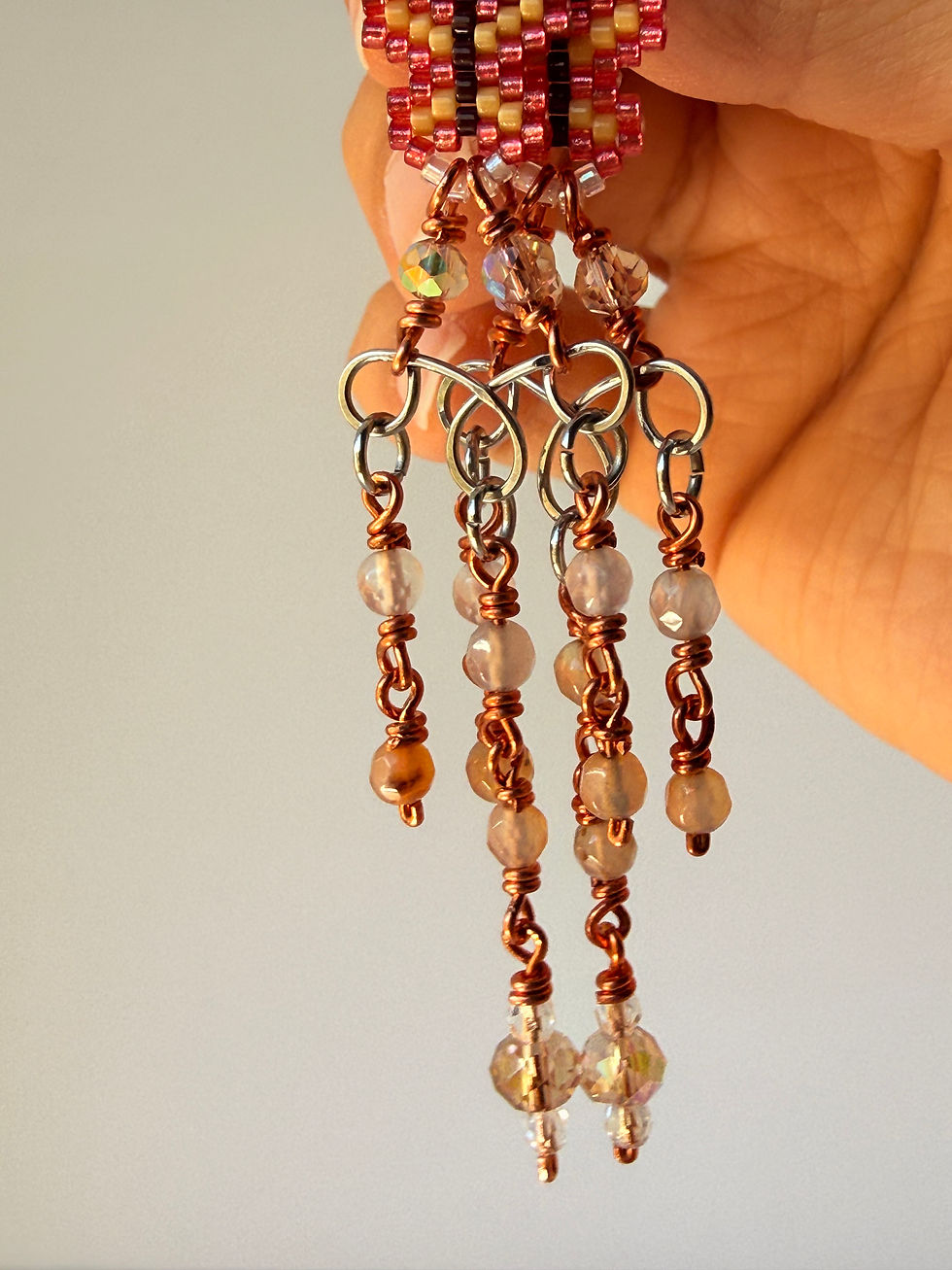 Thumbnail: Butterfly wire fringe 