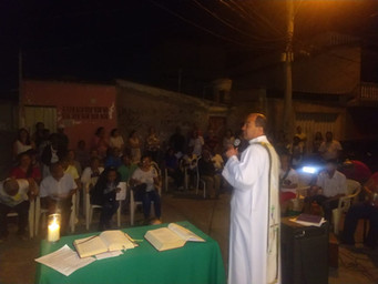 Missa nas Casas - rua Quitandinha recebe celebração