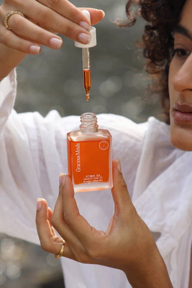 Thumbnail: A nutrient rich blend of nature’s most advanced antioxidant extracts to repair and deeply nourish your skin.