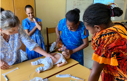Bron, Naeline, Elvie & Fransisca
