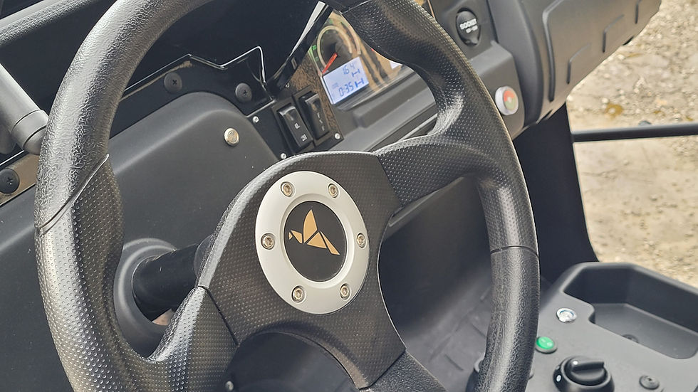 Elektro UTV Zefir Interior Innenraum