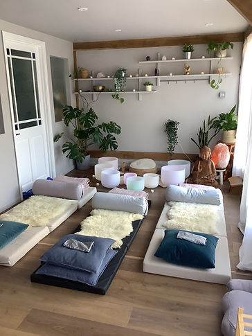Image of the room the retreat takes place in