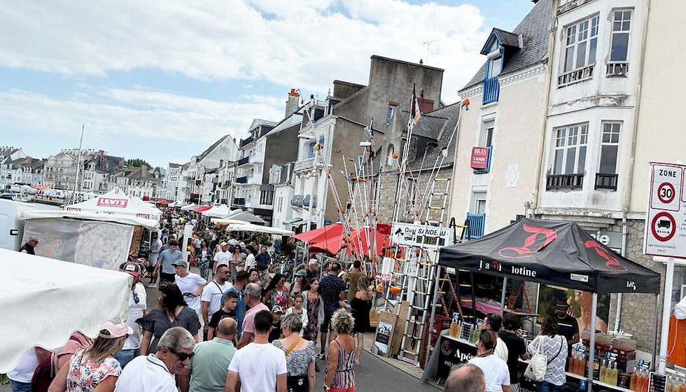 GRANDE BRADERIE  D’ÉTÉ