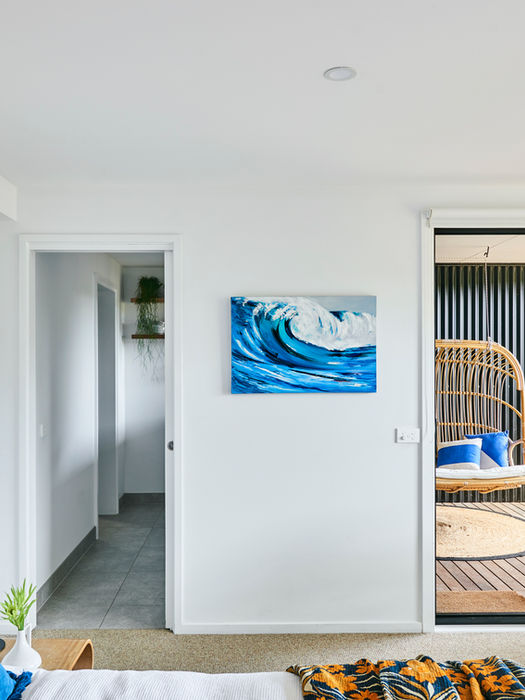 The Bungalow - Anglesea 2 person accommodation 100 steps from the beach