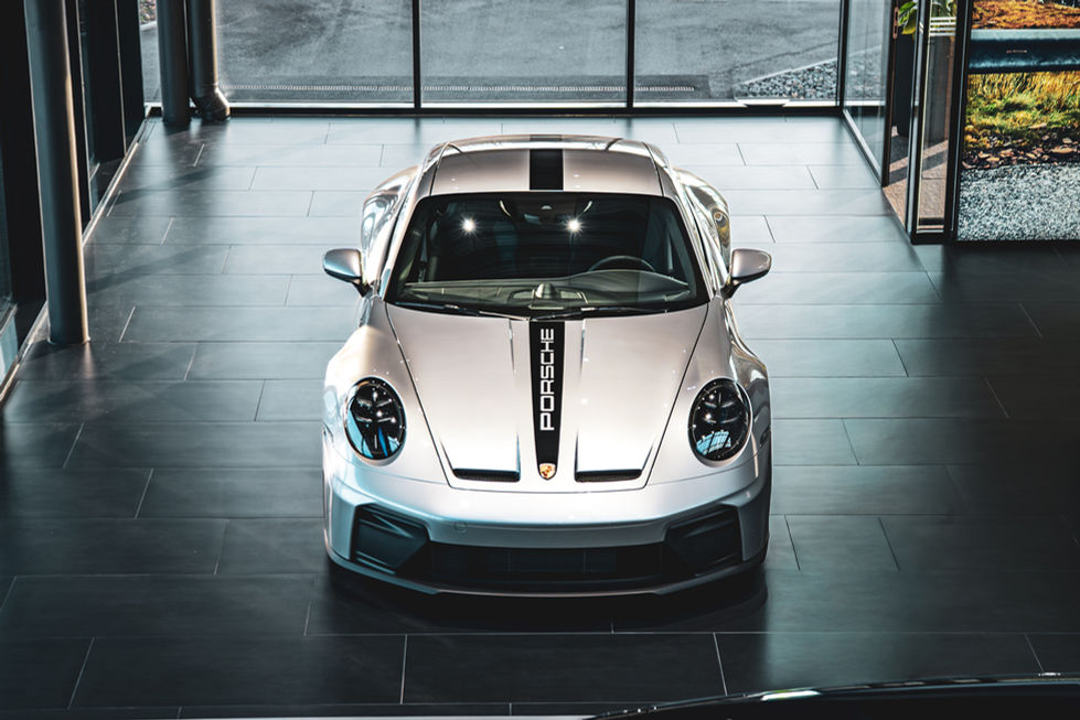 Porschezentrum-Heilbronn_Alex-Golzmann9.jpg