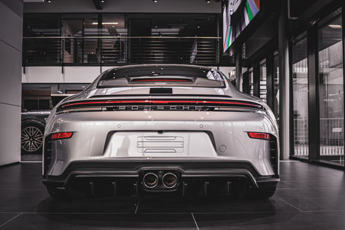 Porschezentrum-Heilbronn_Alex-Golzmann2