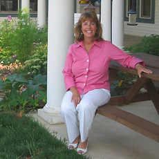 Cropped iconic photo of Lorene.jpg