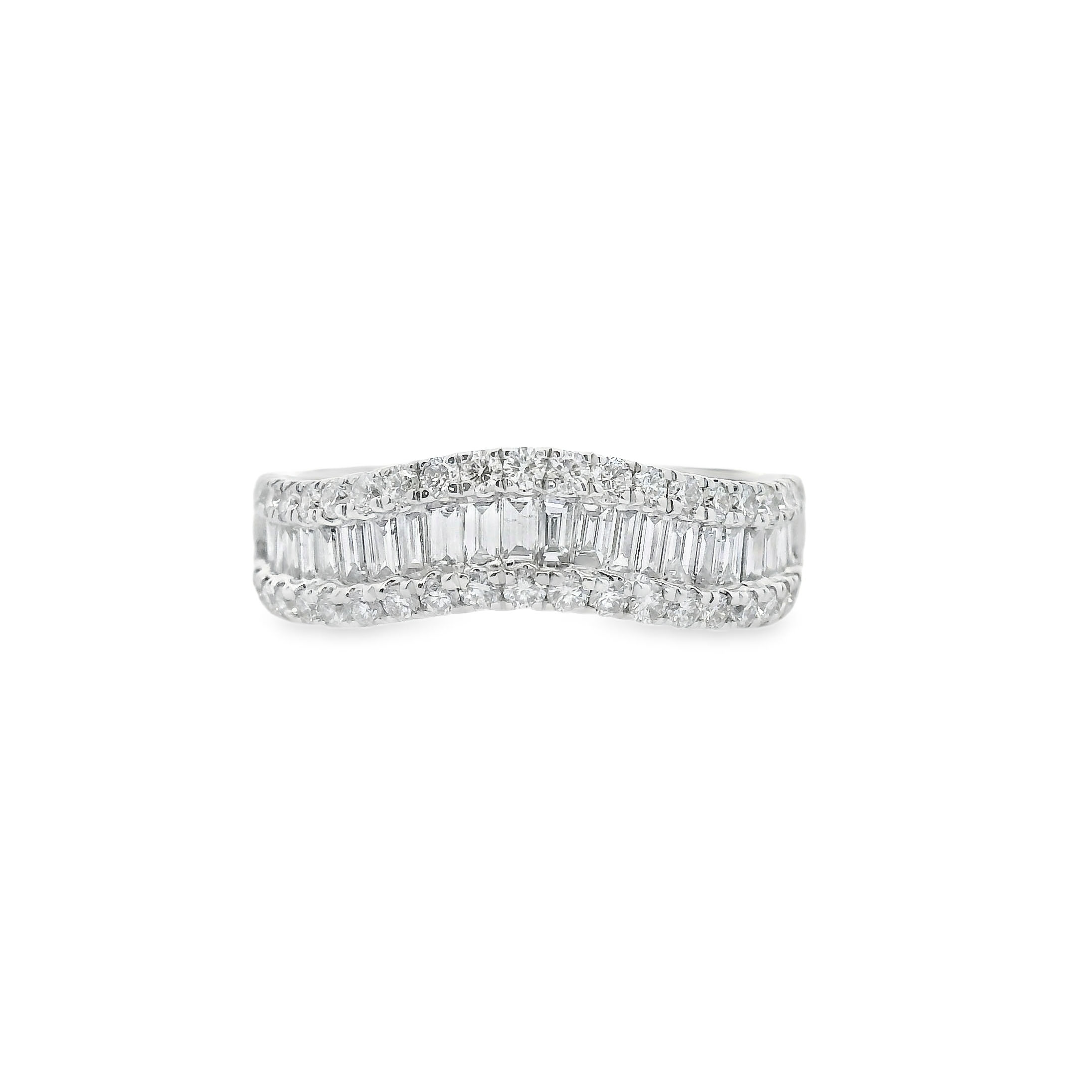 14KT WHITE GOLD DIAMOND RING