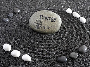 imgi_87_japanese-zen-garden-with-stone-textured-sand_1048944-28756339.jpg