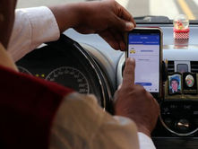 Revelan que algoritmos de taxis por aplicativos manipulan precios