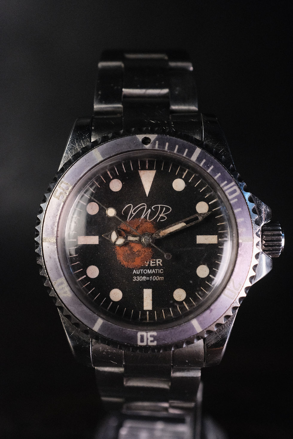 Thumbnail: Vintage Watch Builds Rusted Diver