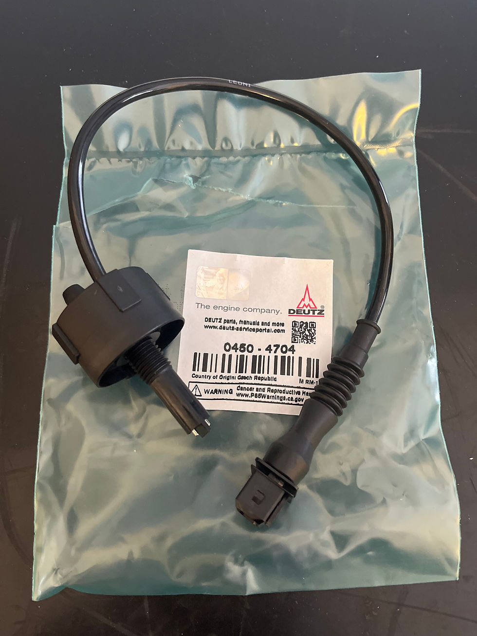 Thumbnail: Deutz Fuel Filter Kit Part Number 02937545 04504704 Including Fuel Filter&Sensor