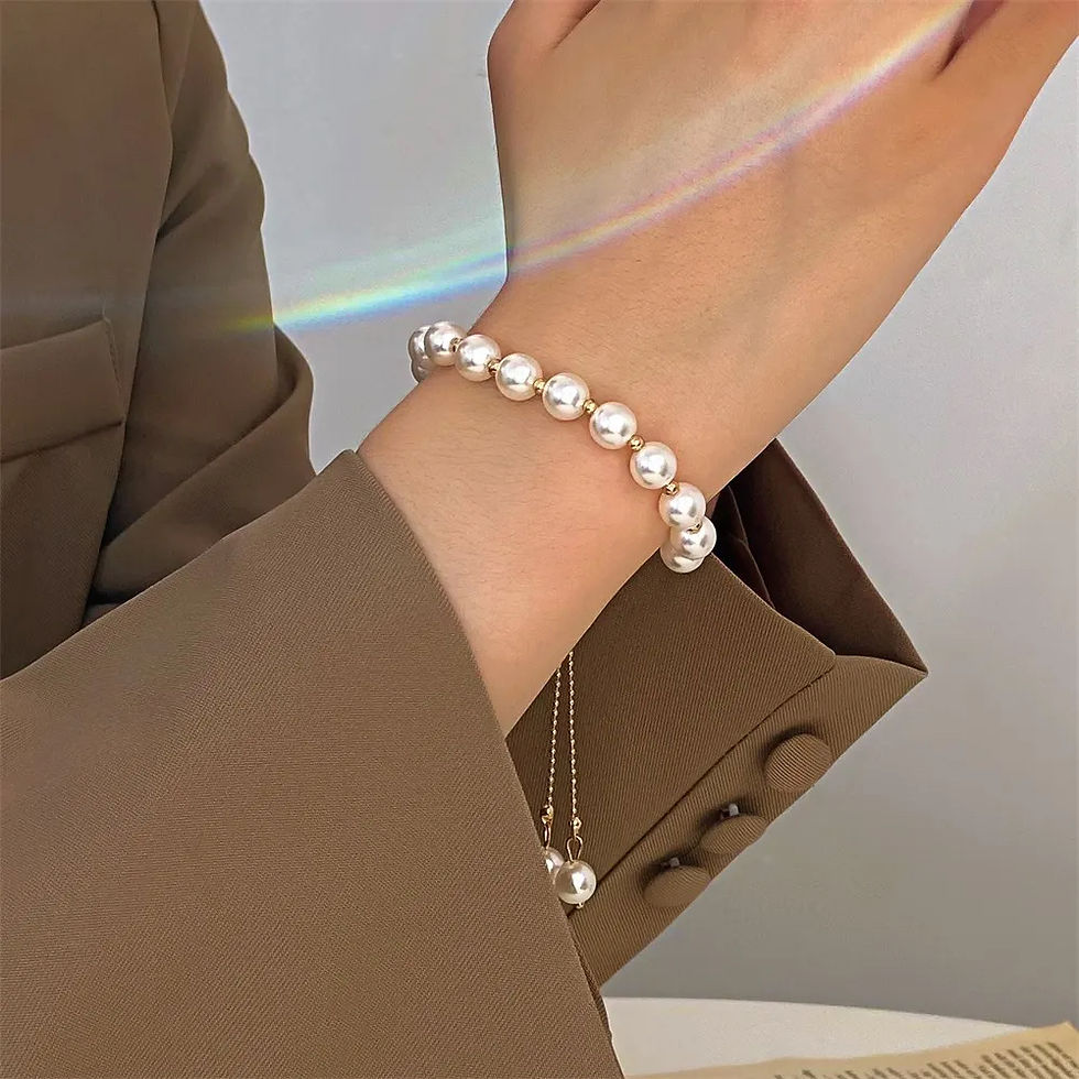 Thumbnail: Adjustable Beaded Pearl Bracelet with Heart Charm