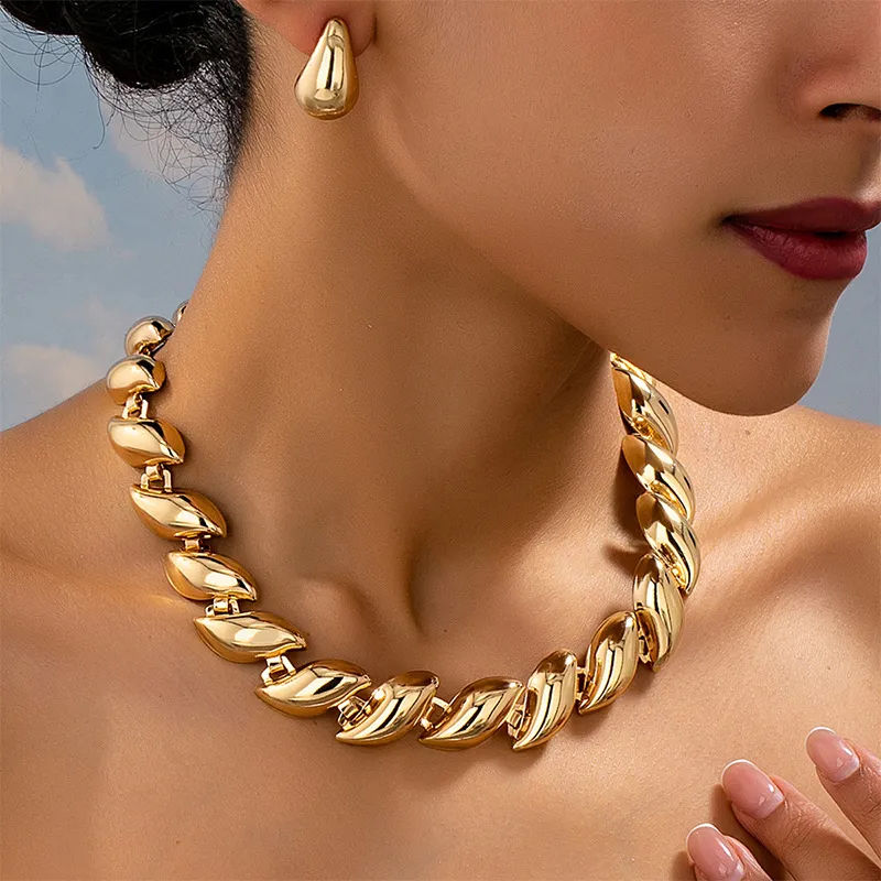 Leaf Necklace and Water Drop Earring Set