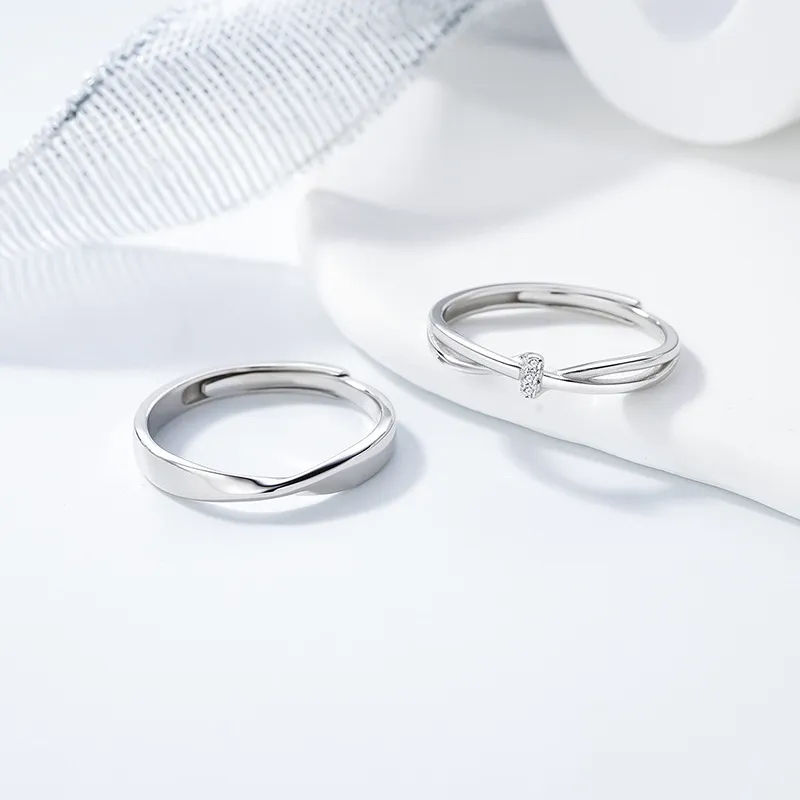 Thumbnail: Mobius couple rings