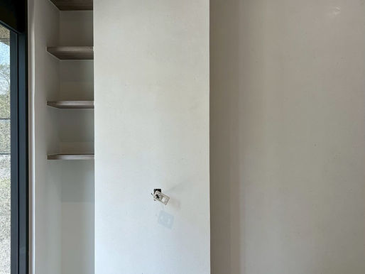 「礦石織韻・牆面詩境」天然萊姆石藝術塗料大面積展示牆