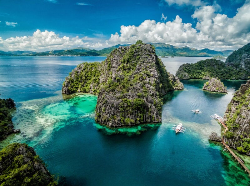 Kayangan Lake