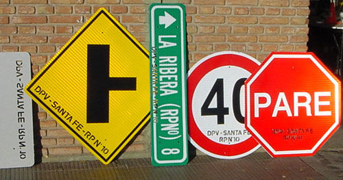 CARTELES VIALES