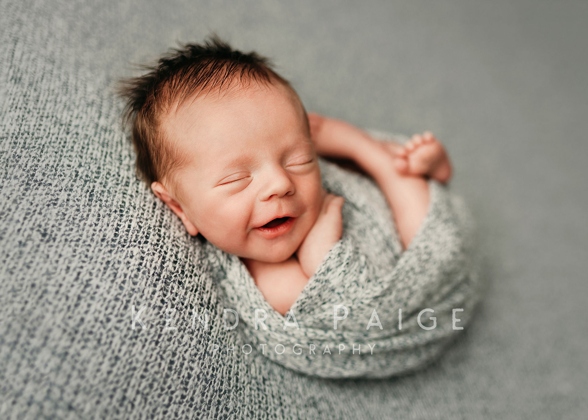 luxury newborn photographer Calgary