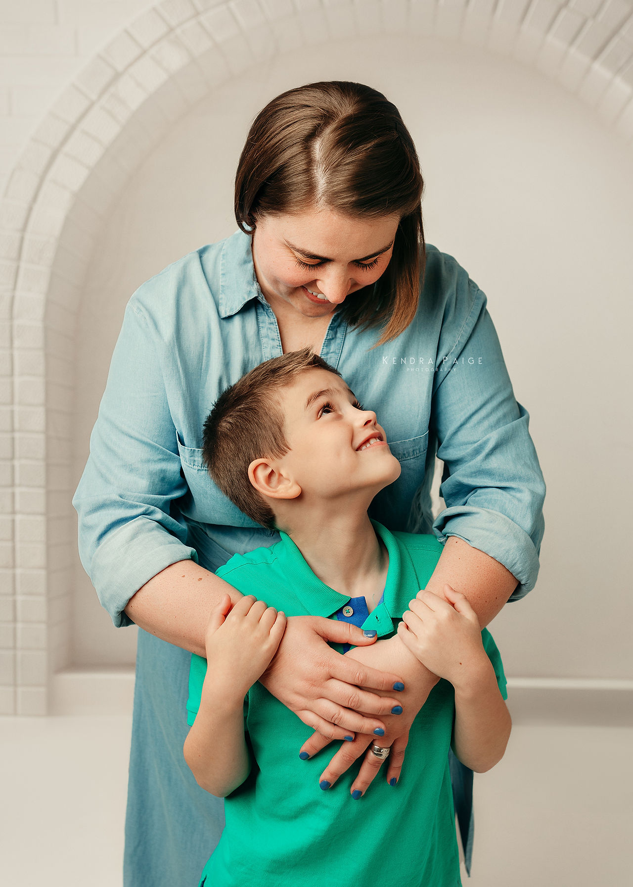 mom and me mini sessions in Calgary