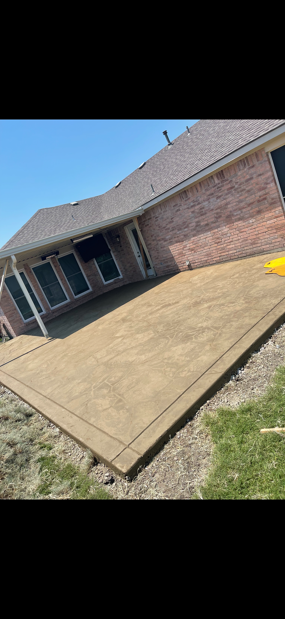 finished smooth backyard concrete slab