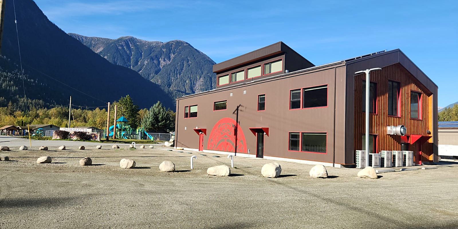 Nuxalk Childcare Centre in Bella Coola, built by Groen