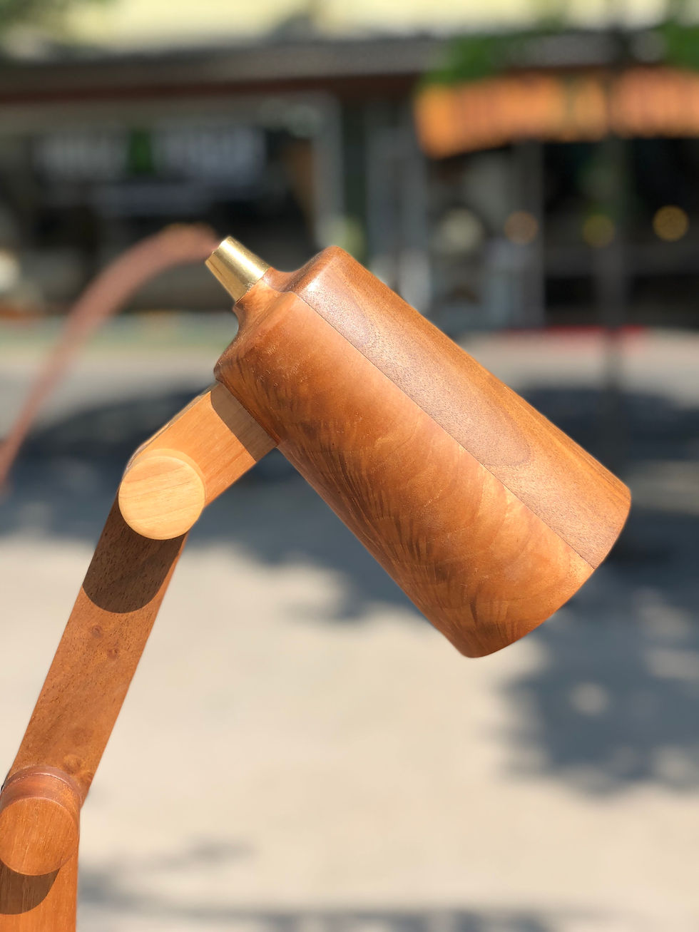 Miniaturbild: EICHE MASSIVHOLZ TISCHLAMPEN