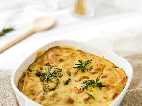 Massa Gratinada com Brócolos, Ervilhas e Creme de Tofu
