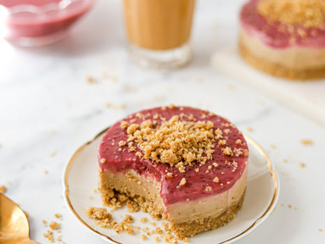 Semifrio Vegan de Manteiga de Amendoim e Morangos - Peanut Butter Jelly Time