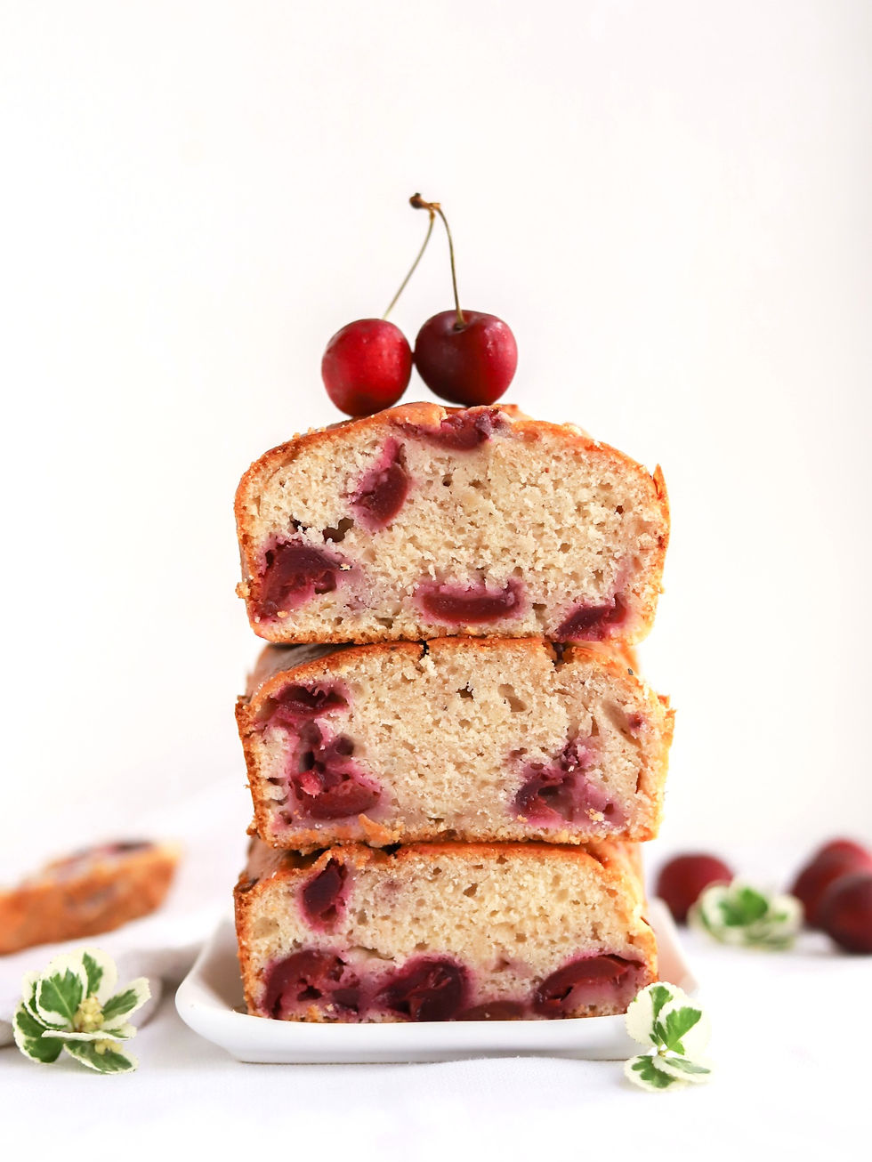 Bolo Vegan de Banana e Cereja