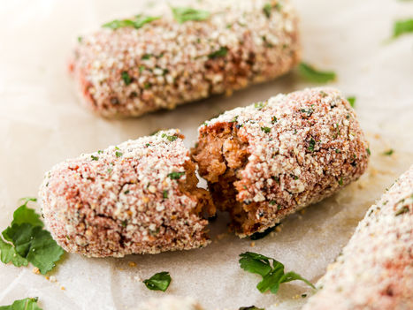Croquetes no Forno de Quinoa, Grão e Beterraba