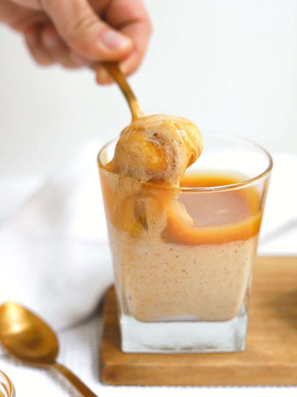 Mousse Vegan de Manteiga de Amendoim e Leite Condensado - 3 ingredientes!