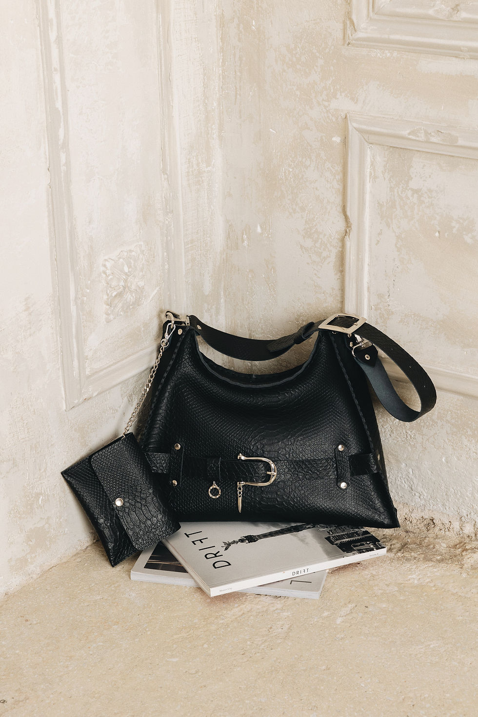 Thumbnail: "Together in electric dreams" shoulder bag, black