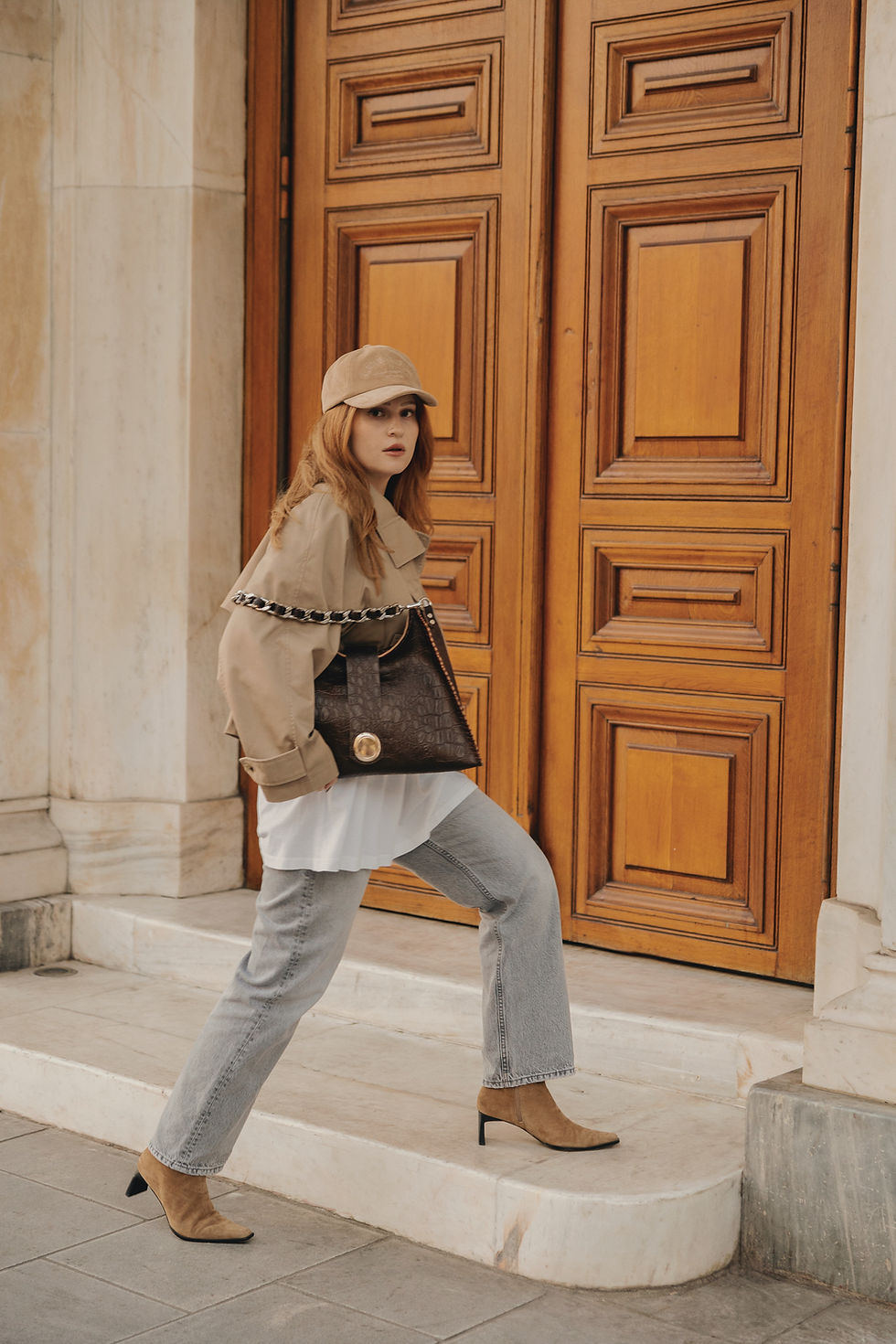 Thumbnail: "To the wilder" shoulder bag, brown