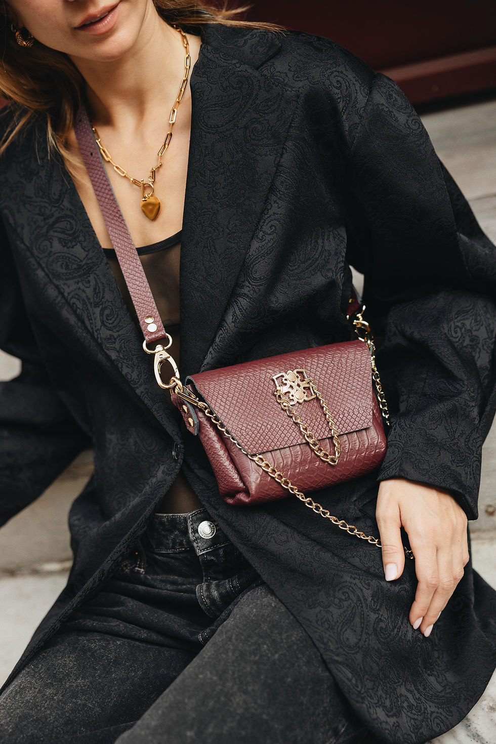 Thumbnail: "Don't stop the dance" shoulder bag, cherry