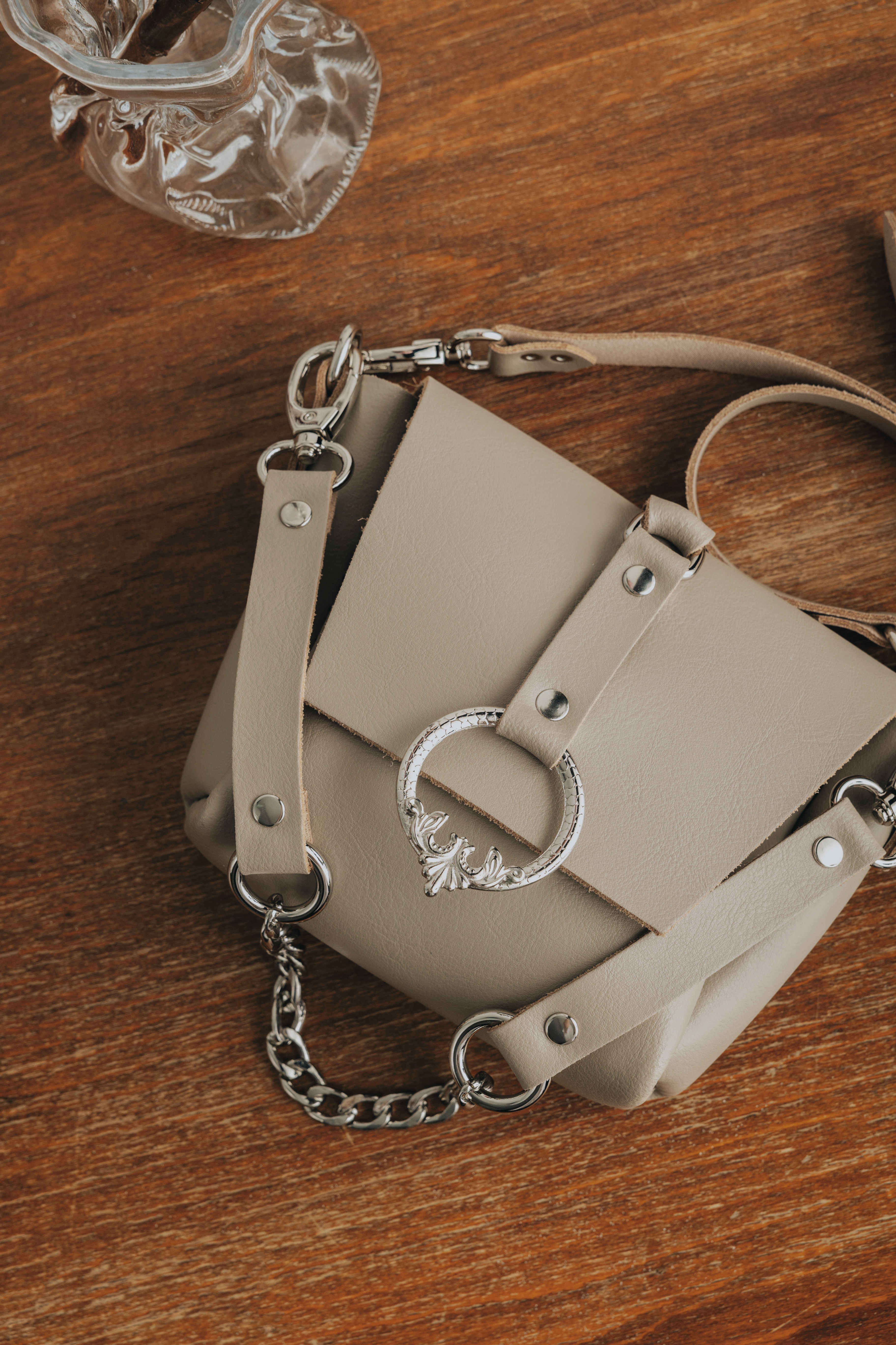 "Here I am" shoulder bag, stone beige