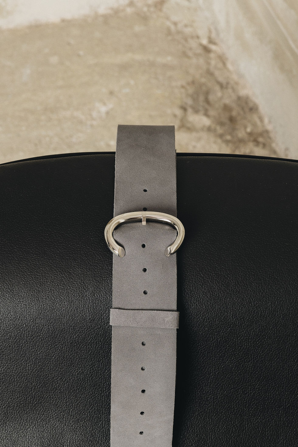 Thumbnail: "Wonderful shadow" leather belt