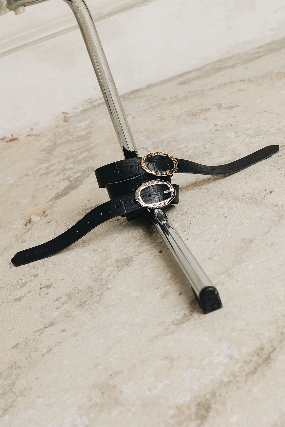 Thumbnail: “If I can dream” leather belt