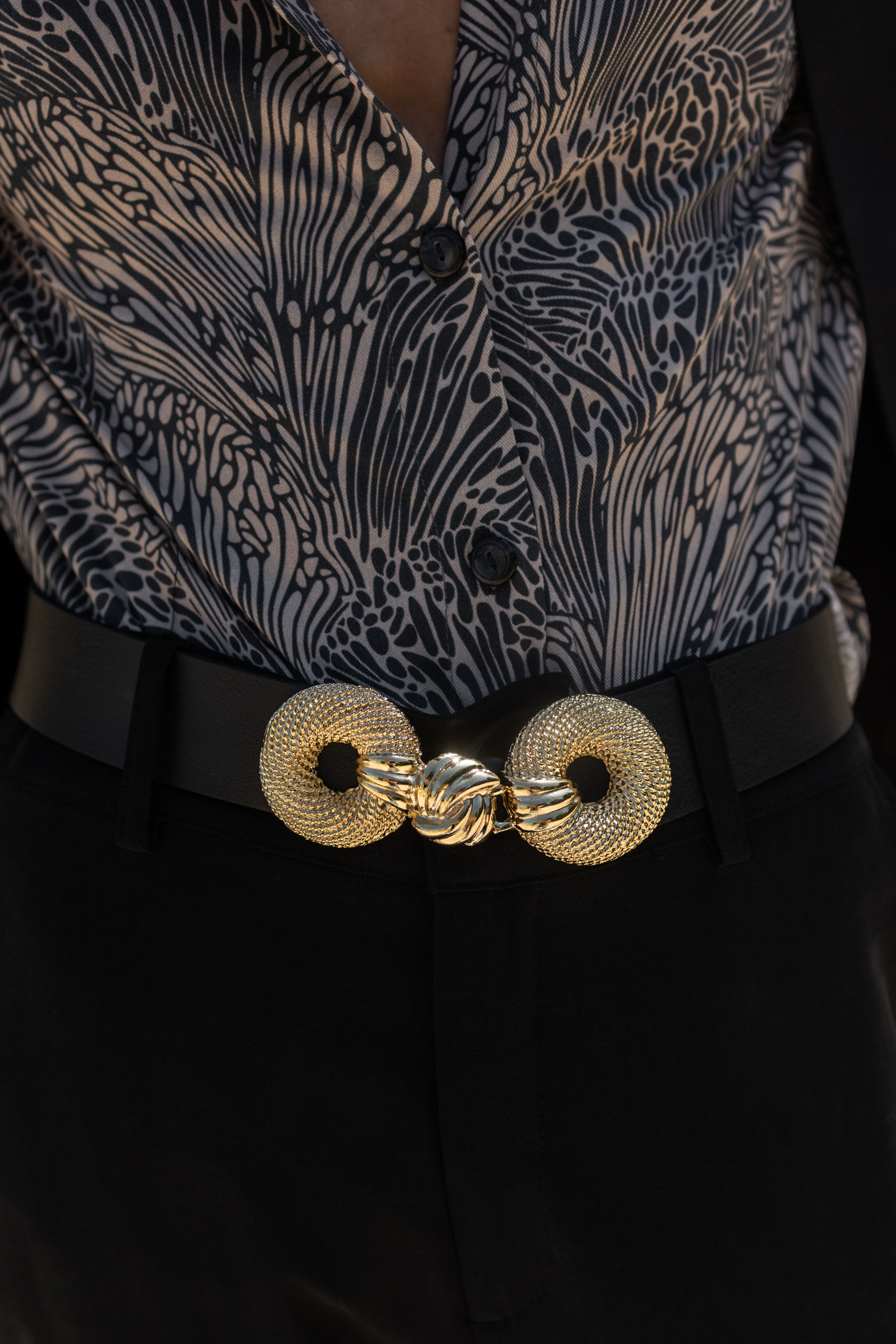 "Trust" leather belt