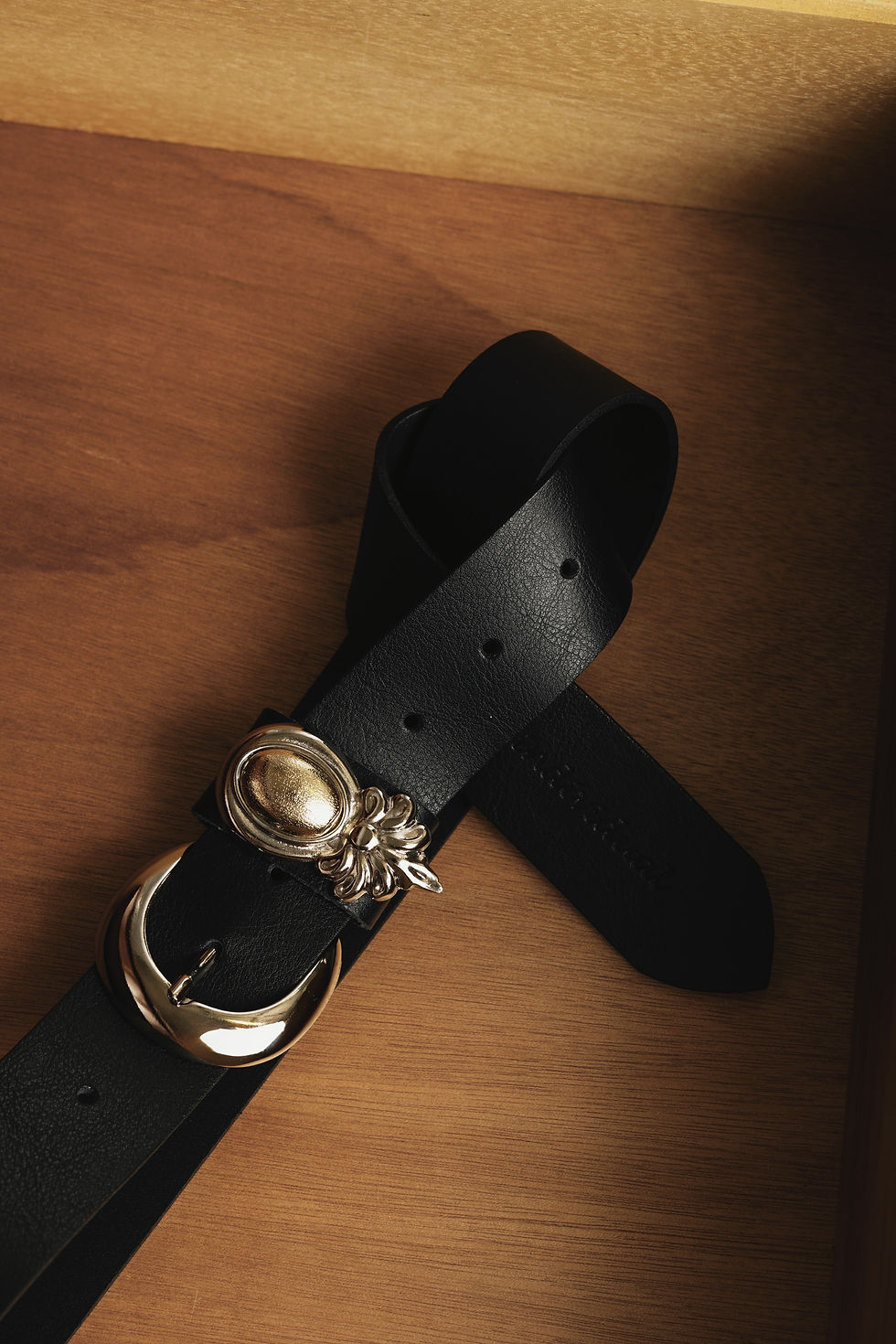 Thumbnail: "Sun" leather belt